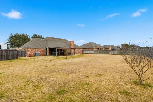 $420,000 | 912 Queen Elizabeth Drive, Waco, TX 76657