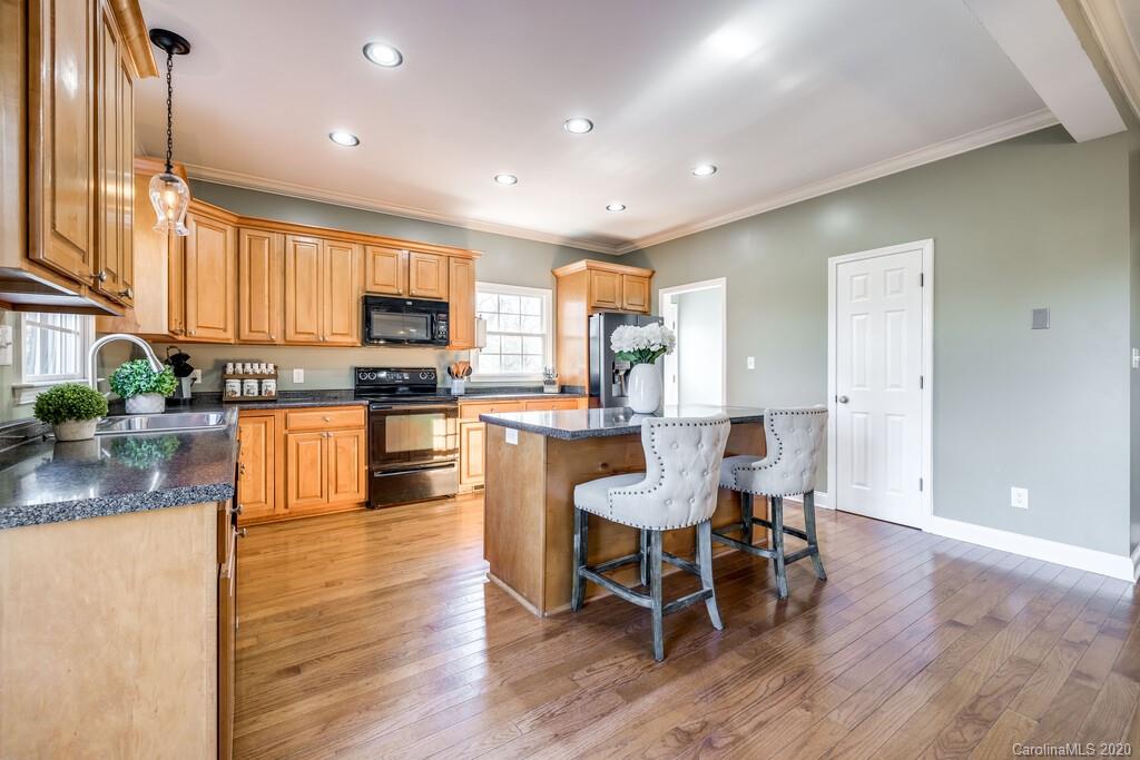 7746 Van Wyck Road Van Wyck, SC 29720 - Photo 11 of 42 Gallery Image 11
