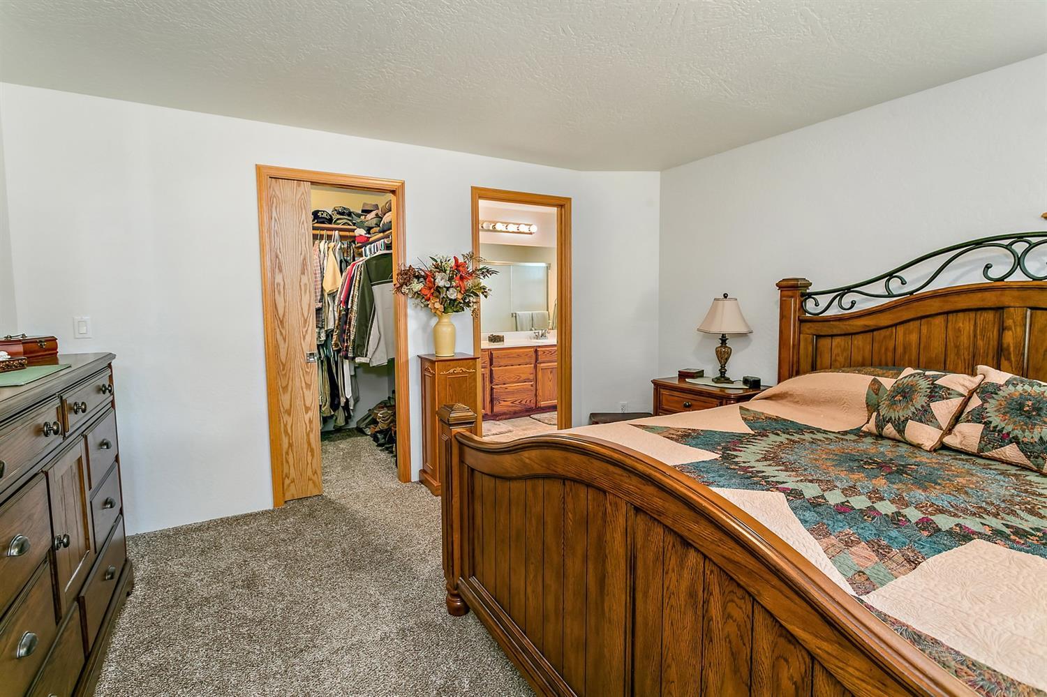 882 Win Way Eagle Point, OR 97524 - Photo 19 of 31 Additional Photo