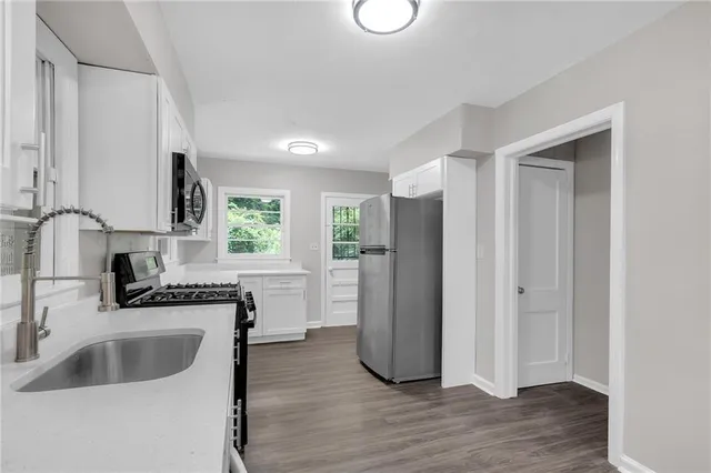 $2,300 | 1641 Rockcliff Place Southeast, Atlanta, GA 30316