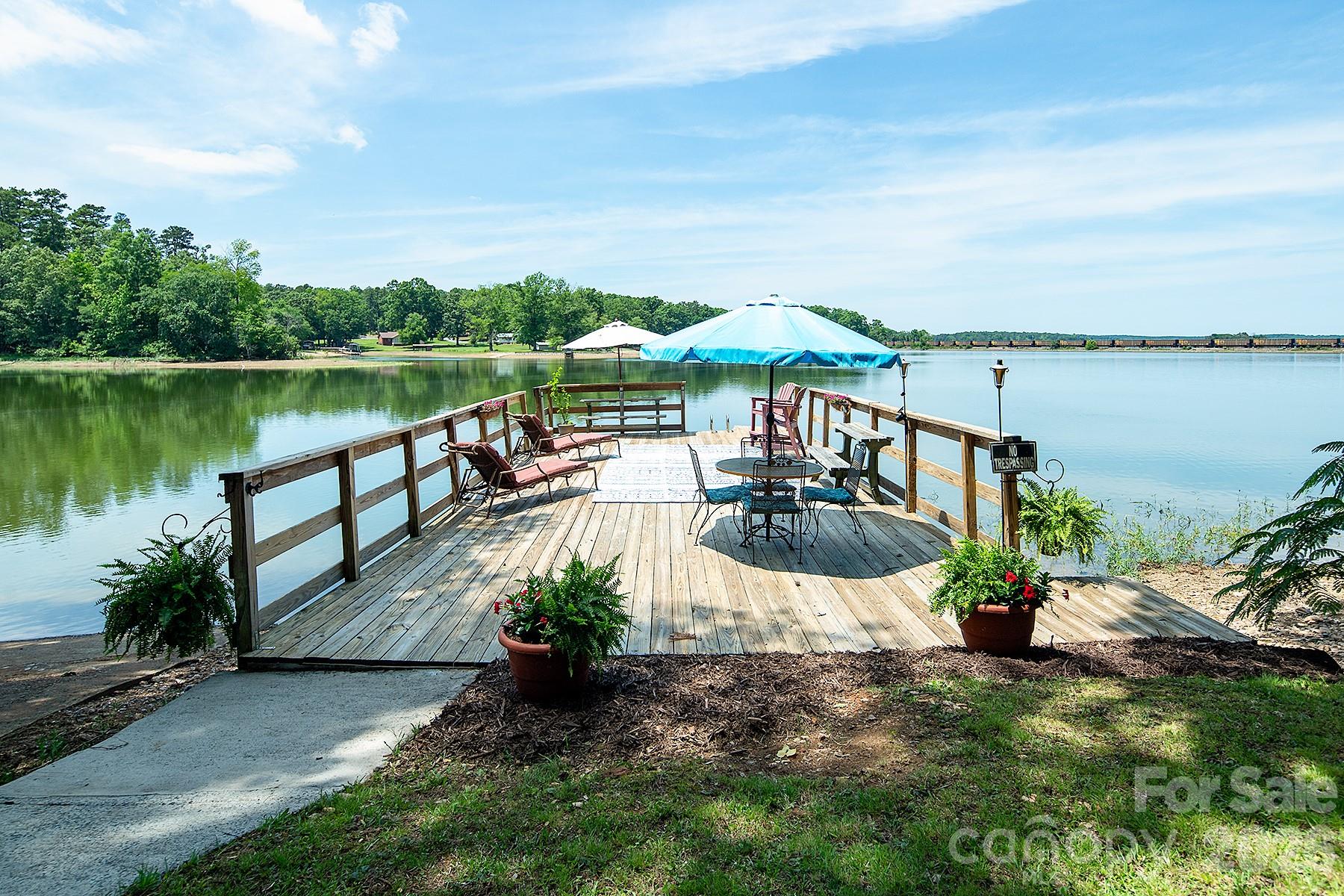 46842 Beach Road New London, NC 28127 - Photo 3 of 36