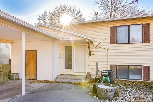 $285,000 | 962 11th Street, Idaho Falls, ID 83404