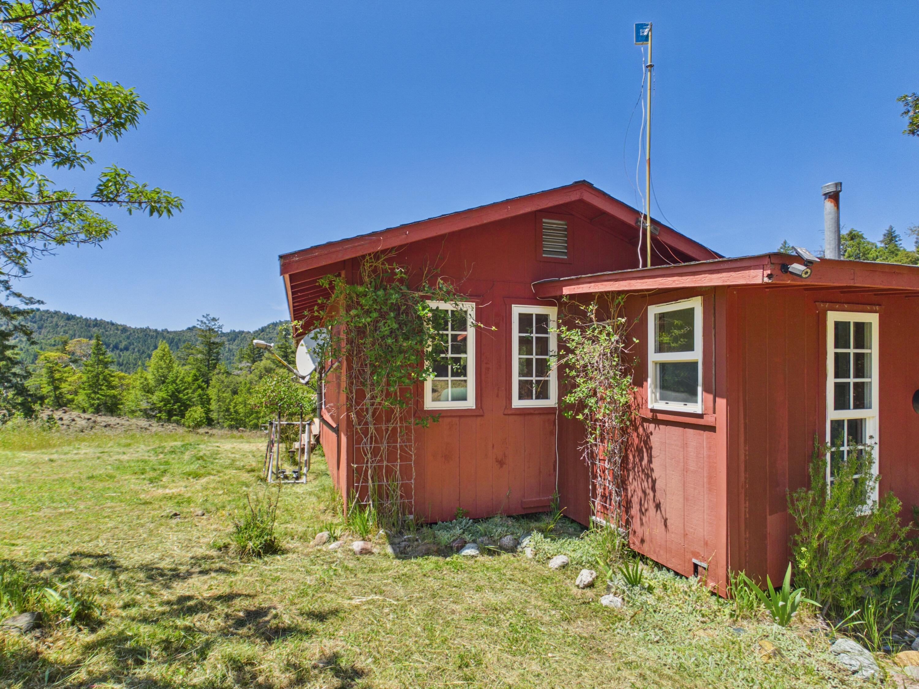 3800 Hansen Ranch Road Garberville, CA 95542 - Photo 23 of 66