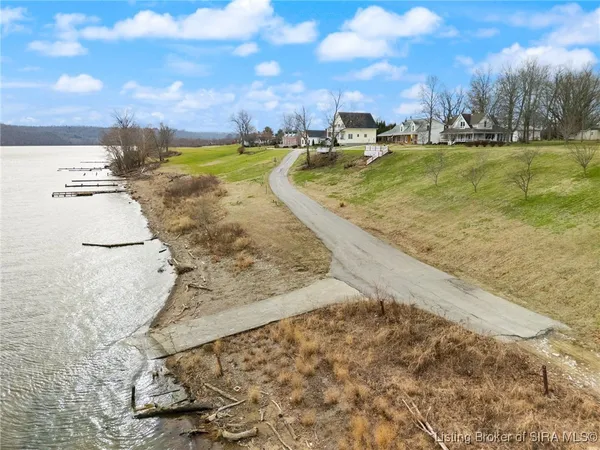 $255,000 | 124 Bell Street, Bethlehem, IN 47104