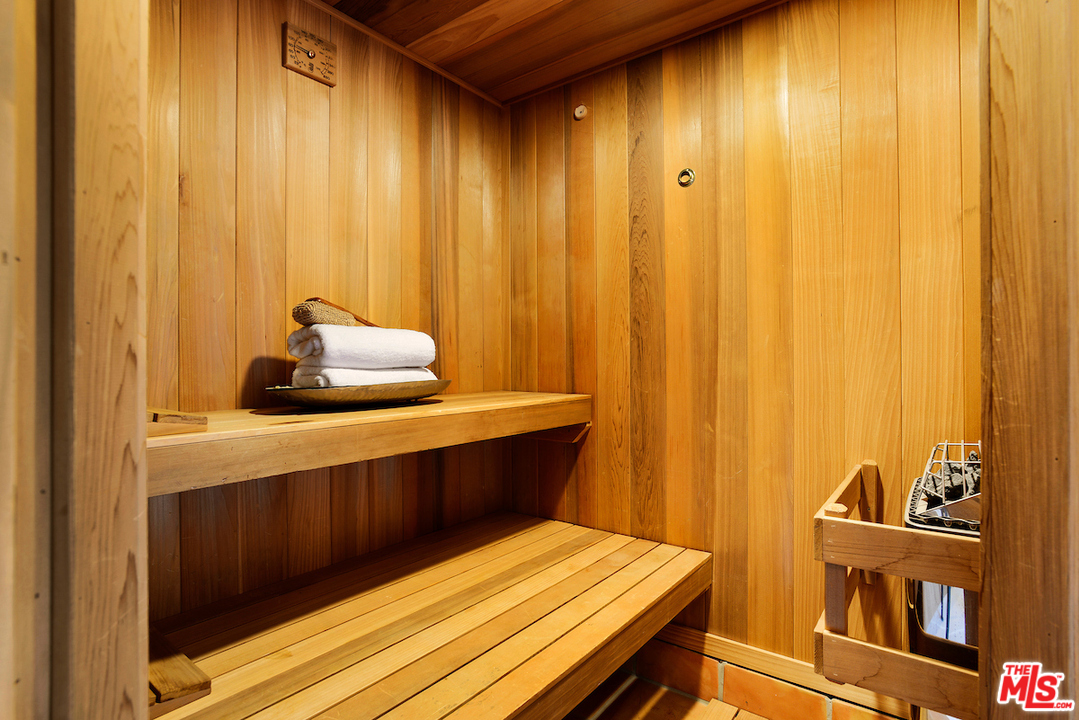 1501 North Beverly Drive Beverly Hills, CA 90210 - Photo 31 of 40