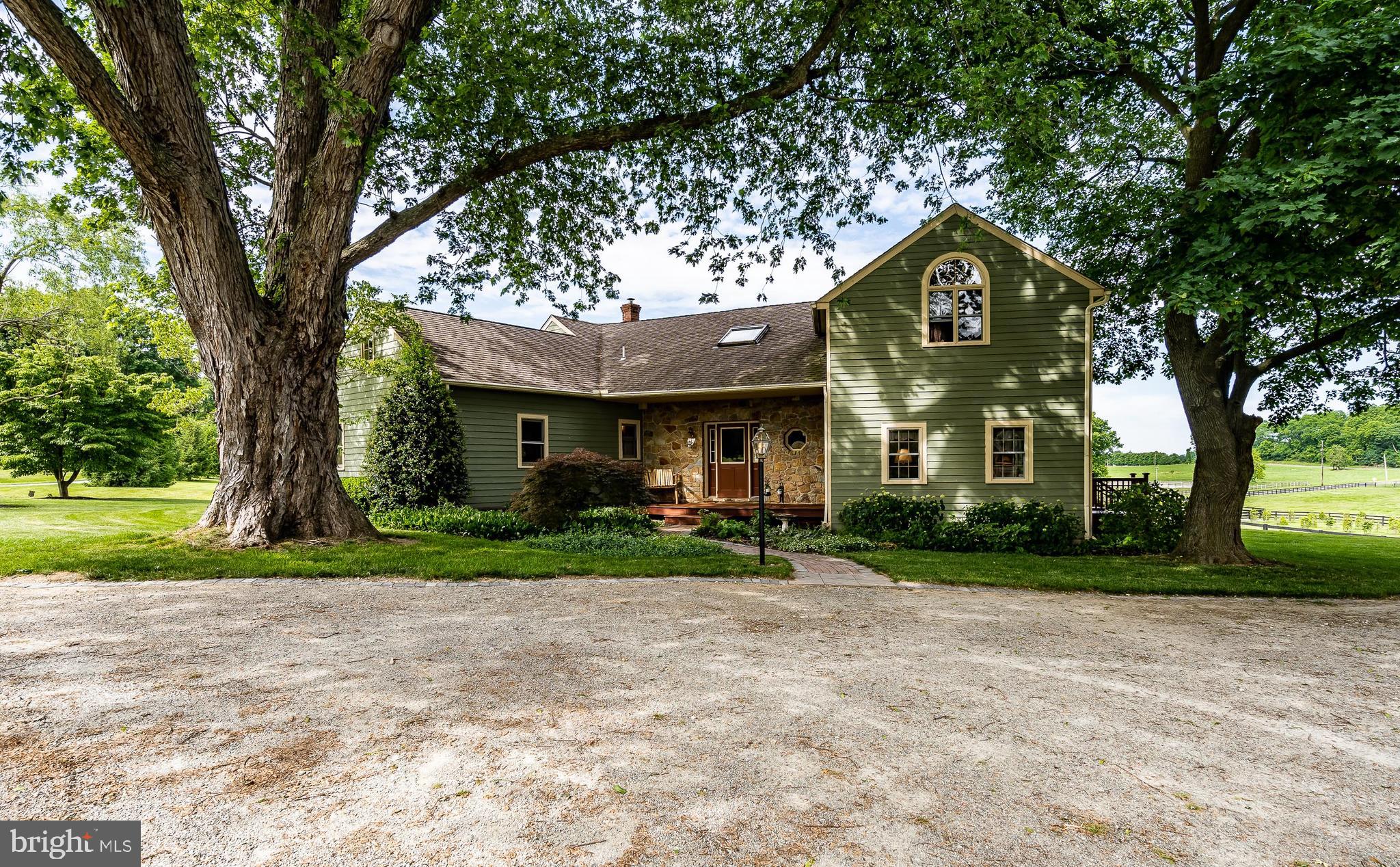 580 Woodview Road Avondale, PA 19311 - Photo 2 of 48 Front of House