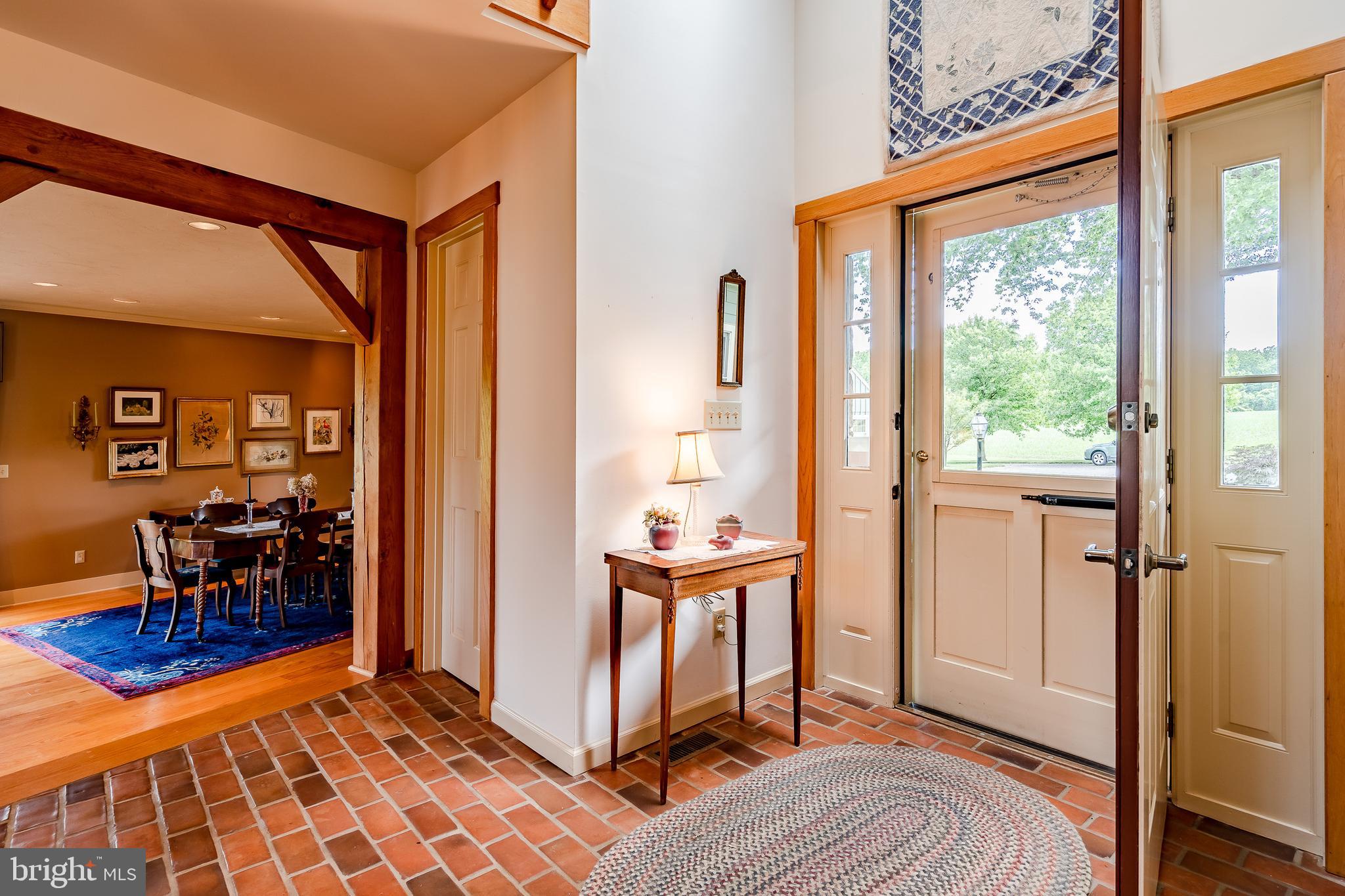 580 Woodview Road Avondale, PA 19311 - Photo 4 of 48 Foyer