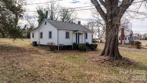 $1,200 | 116 Barnes Lane, Stony Point, NC 28678