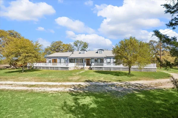 $2,480,000 | 10137 Fm-390, Burton, TX 77835