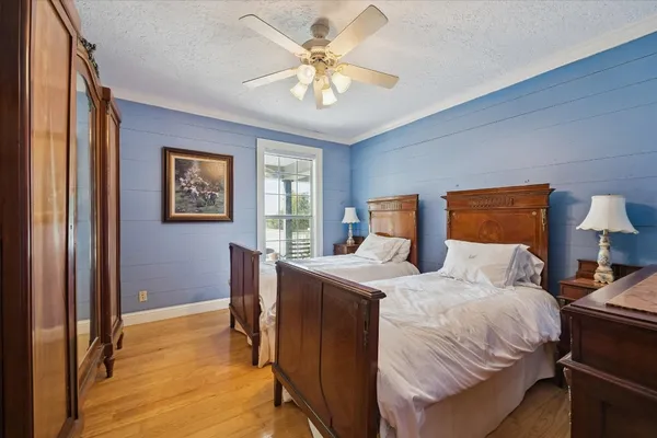 $2,480,000 | 10137 Fm-390, Burton, TX 77835