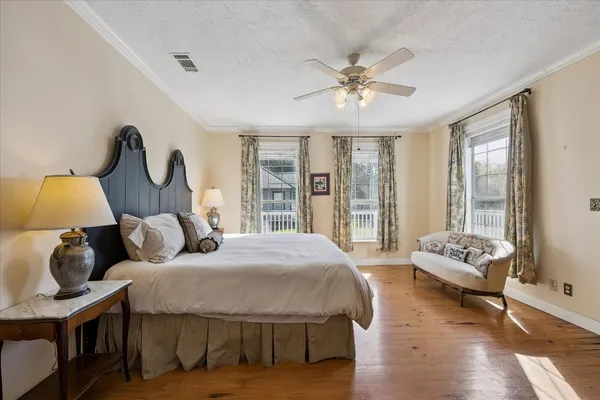 $2,480,000 | 10137 Fm-390, Burton, TX 77835