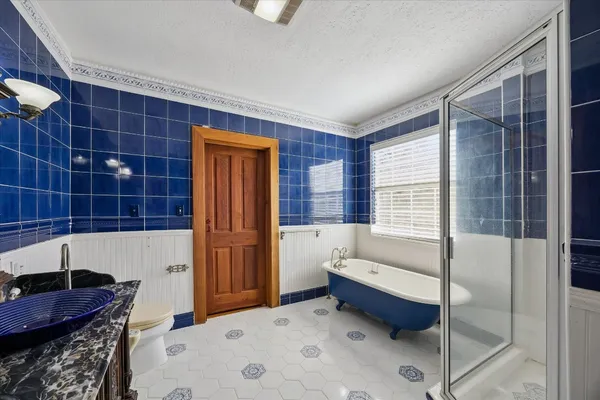 $2,480,000 | 10137 Fm-390, Burton, TX 77835