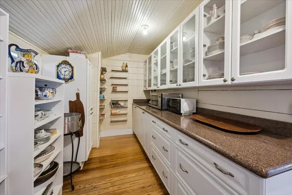 $2,480,000 | 10137 Fm-390, Burton, TX 77835