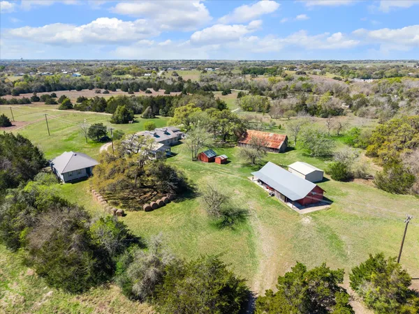 $2,480,000 | 10137 Fm-390, Burton, TX 77835