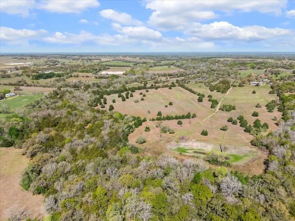 $2,480,000 | 10137 Fm-390, Burton, TX 77835