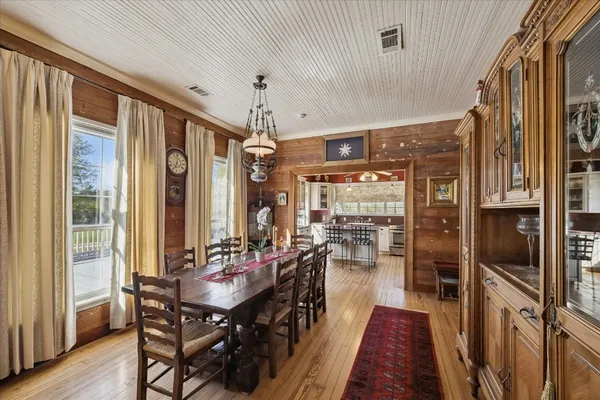 $2,480,000 | 10137 Fm-390, Burton, TX 77835