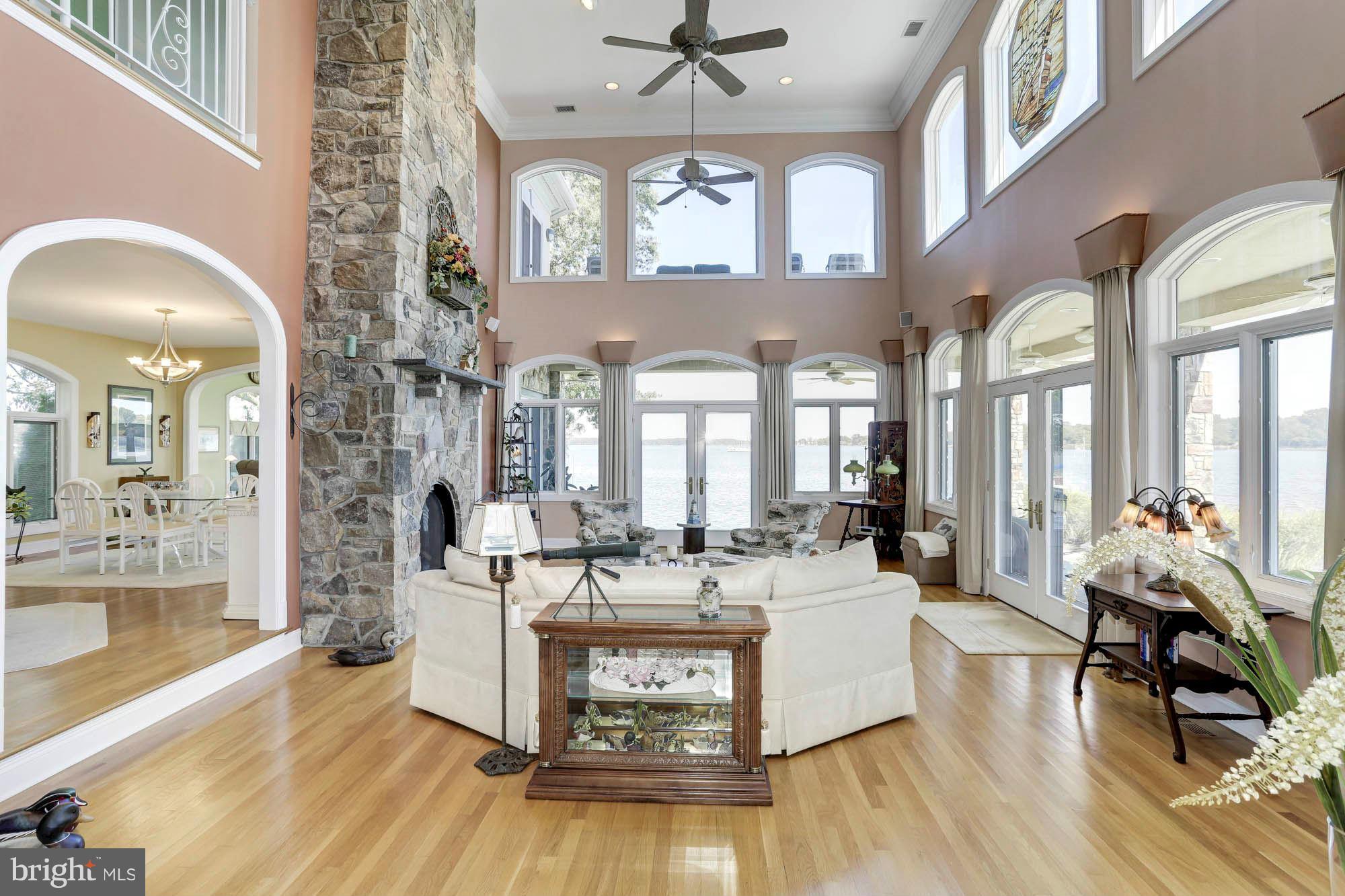 1024 Shore Drive West River, MD 20778 - Photo 8 of 30 Living Room