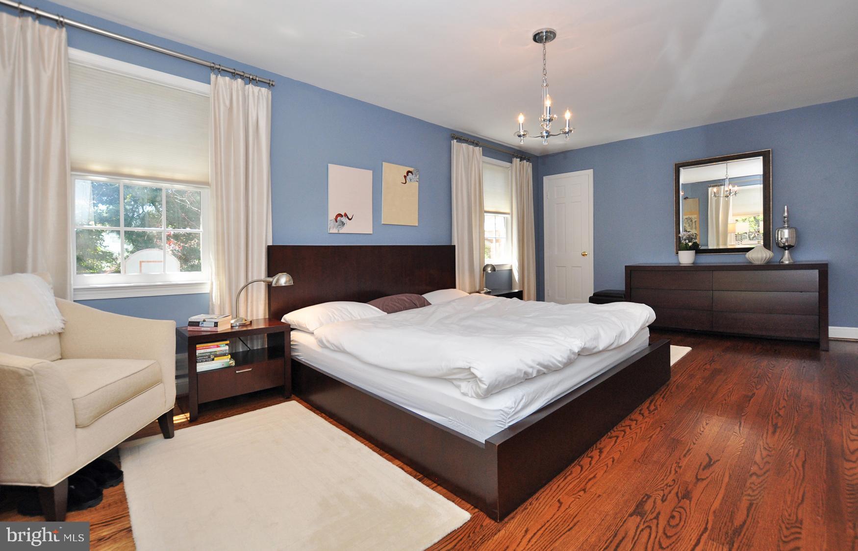 5706 Ogden Road Bethesda, MD 20816 - Photo 21 of 35 Great sunlight in the master.