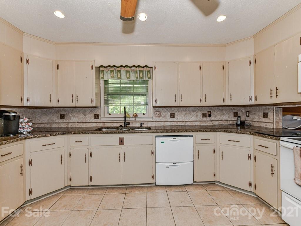 2875 Harmony Road Rock Hill, SC 29730 - Photo 10 of 42 Gallery Image 10
