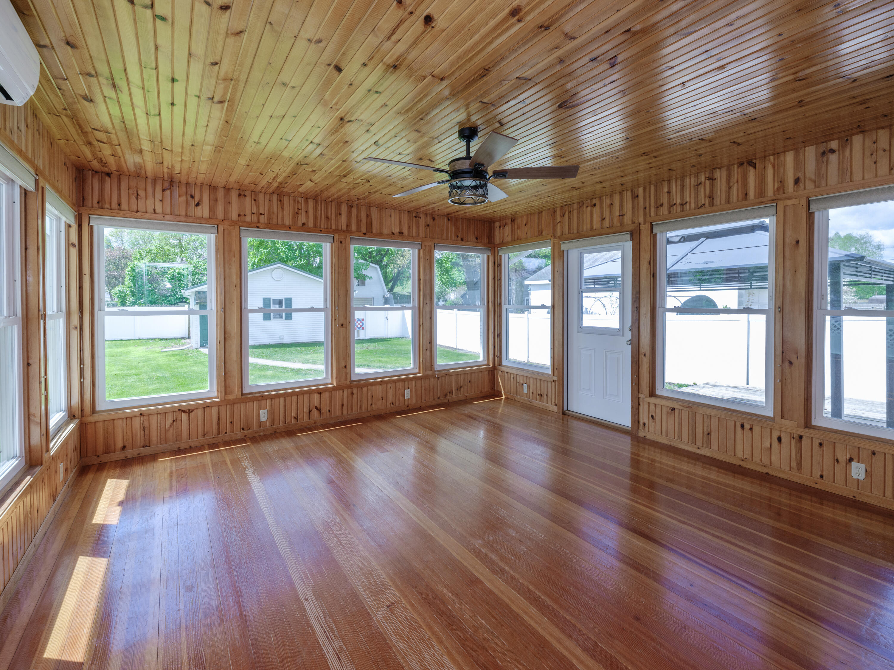 225 Clinton Street Mendon, MI 49072 - Photo 10 of 28 225 Clinton-110