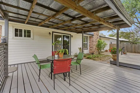 $525,000 | 2405 Stone River Drive, Austin, TX 78745