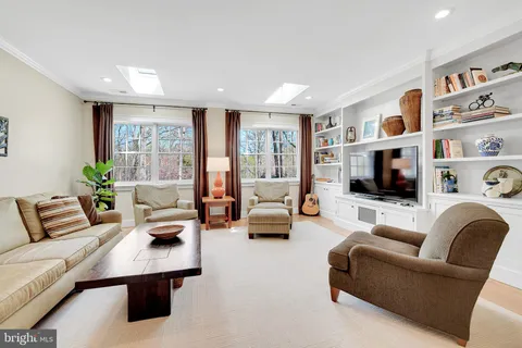 $1,695,000 | 9218 Aldershot Drive, Bethesda, MD 20817