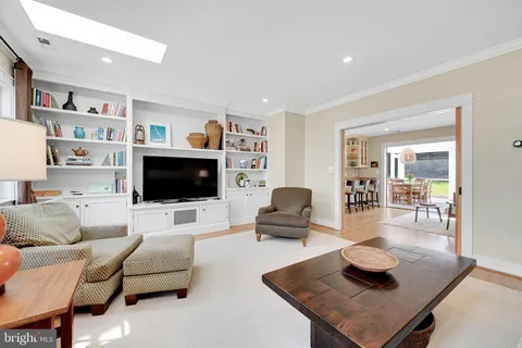 $1,695,000 | 9218 Aldershot Drive, Bethesda, MD 20817