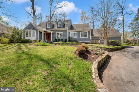 $1,695,000 | 9218 Aldershot Drive, Bethesda, MD 20817