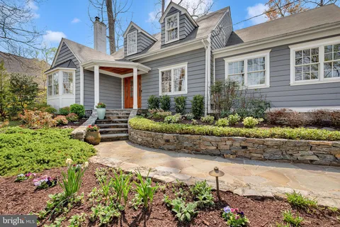 $1,695,000 | 9218 Aldershot Drive, Bethesda, MD 20817