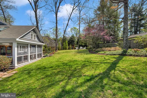 $1,695,000 | 9218 Aldershot Drive, Bethesda, MD 20817