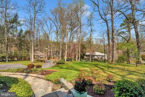 $1,695,000 | 9218 Aldershot Drive, Bethesda, MD 20817