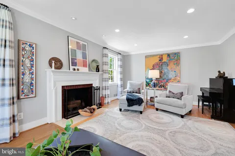 $1,695,000 | 9218 Aldershot Drive, Bethesda, MD 20817