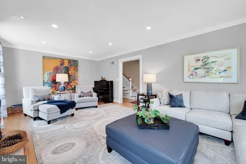 $1,695,000 | 9218 Aldershot Drive, Bethesda, MD 20817