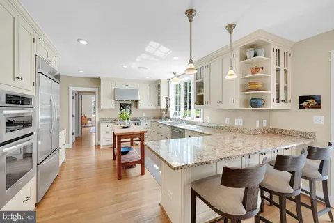 $1,695,000 | 9218 Aldershot Drive, Bethesda, MD 20817