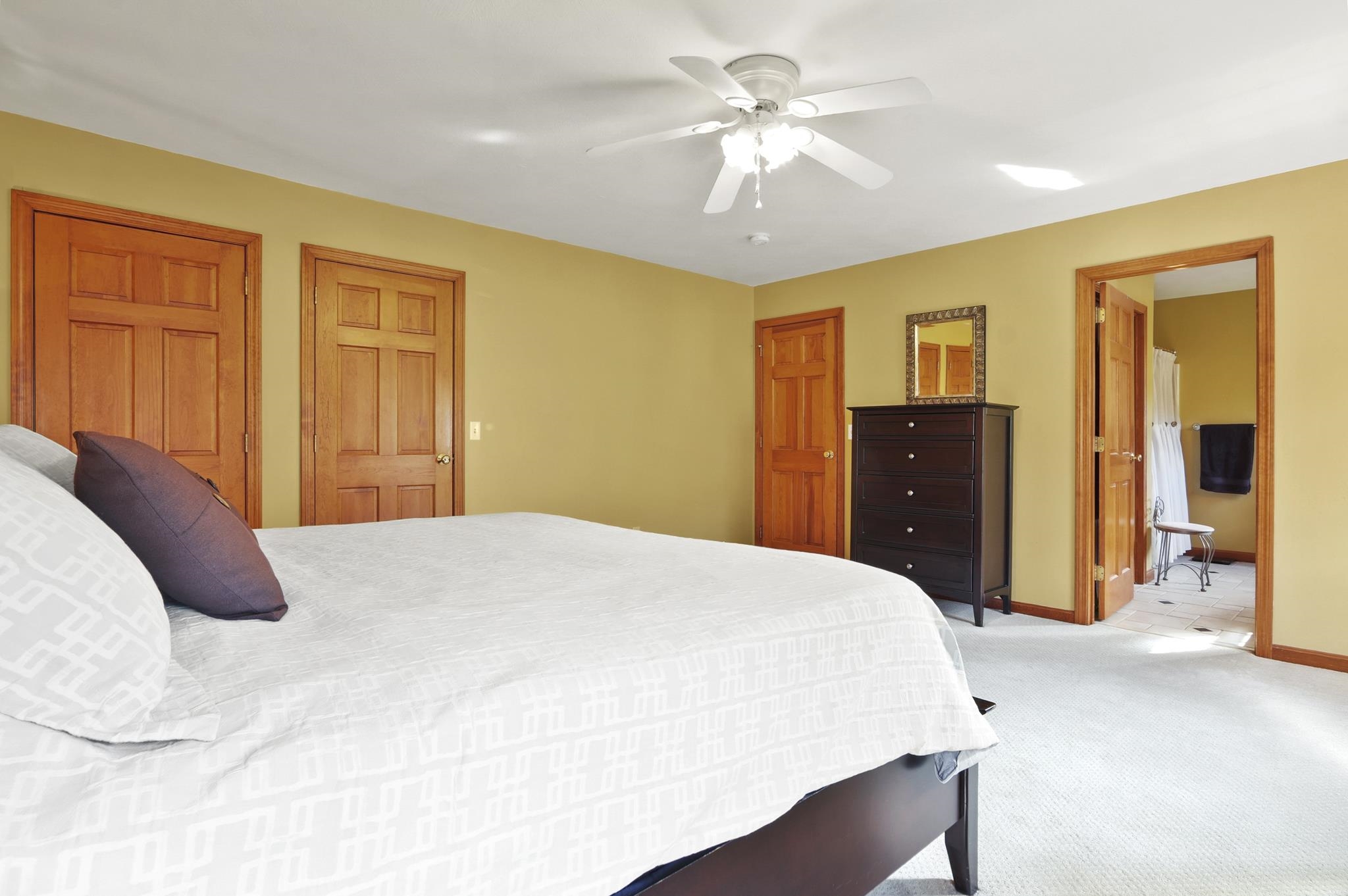 63 Ridge Road Nashua, NH 03062 - Photo 21 of 43