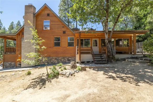 $1,149,000 | 39162 Manzanita, Bass Lake, CA 93604