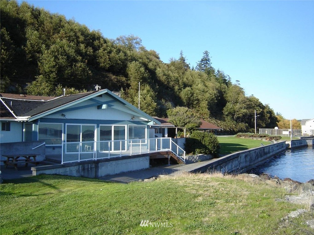 7986 Maple Point Drive Clinton, WA 98236 - Photo 22 of 25 Gallery Image 22