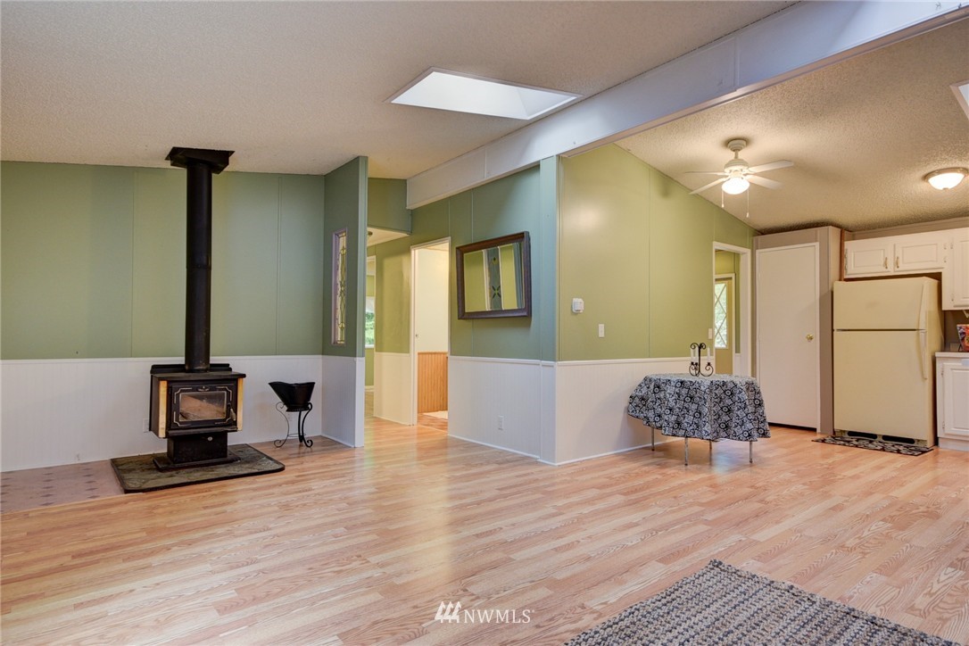7986 Maple Point Drive Clinton, WA 98236 - Photo 5 of 25 Gallery Image 5