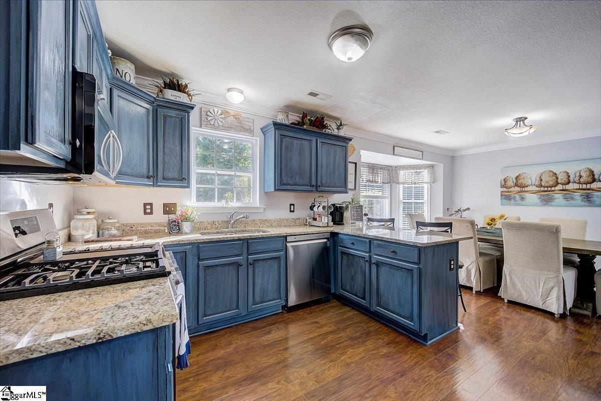 2 Rustcraft Drive Greer, SC 29651 - Photo 8 of 36