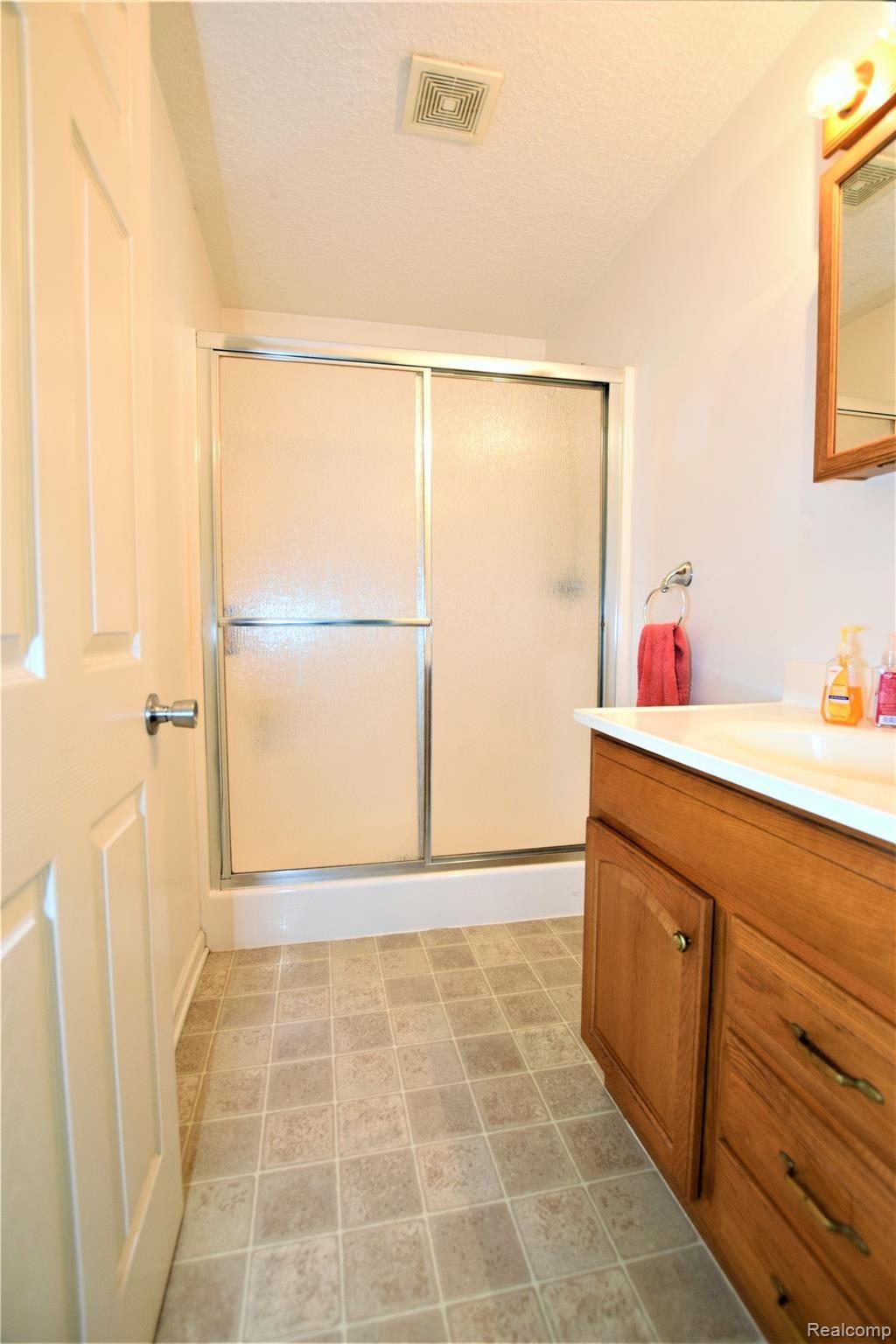 9901 Marshall Road Birch Run, MI 48415 - Photo 17 of 35 DSC_0044 (2).JPG