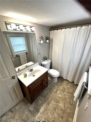 $97,000 | 1901 South Hardy Avenue, Independence, MO 64052