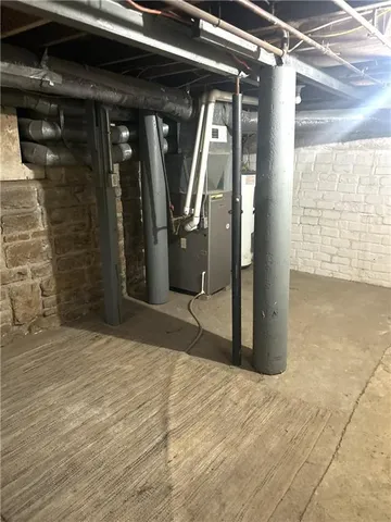 $97,000 | 1901 South Hardy Avenue, Independence, MO 64052