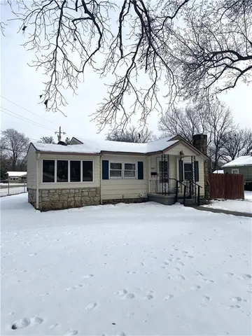 $97,000 | 1901 South Hardy Avenue, Independence, MO 64052