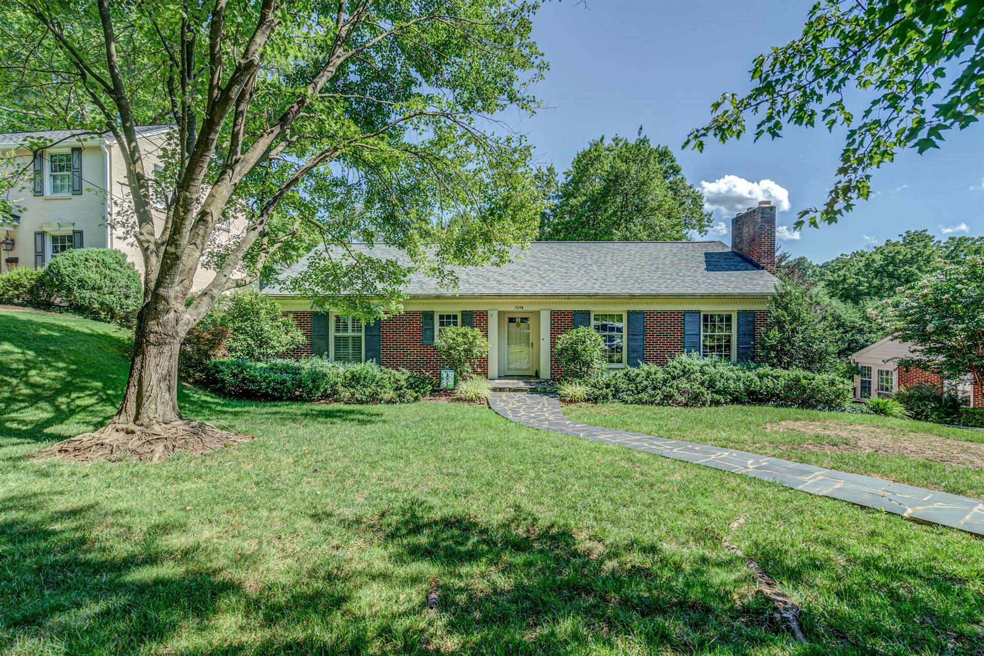 3258 White Oak Road Southwest Roanoke, VA 24014 - Photo 1 of 43 01-3258 White Oak 001