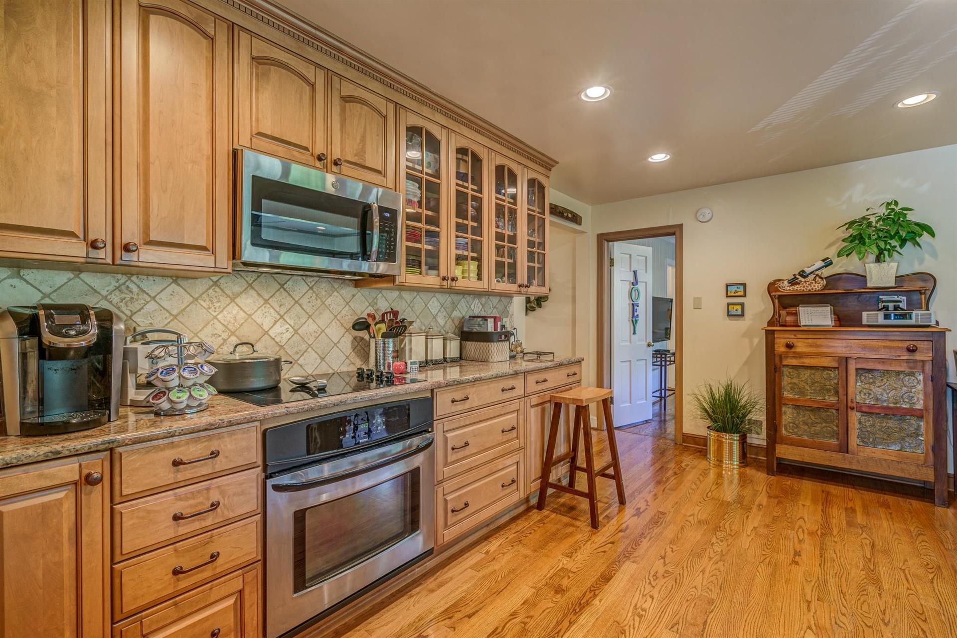 3258 White Oak Road Southwest Roanoke, VA 24014 - Photo 14 of 43 12-3258 White Oak 012