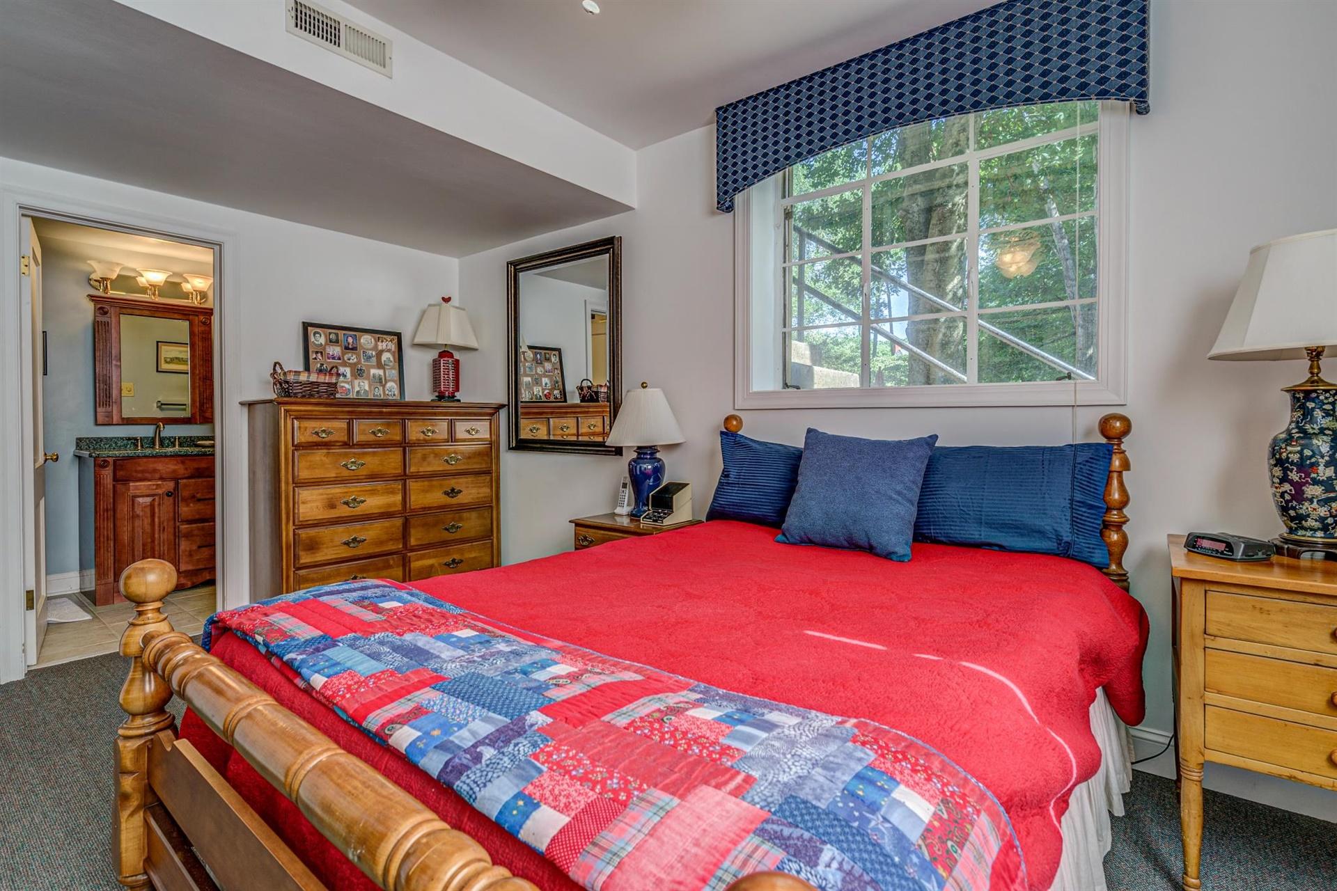 3258 White Oak Road Southwest Roanoke, VA 24014 - Photo 27 of 43 25-3258 White Oak 025