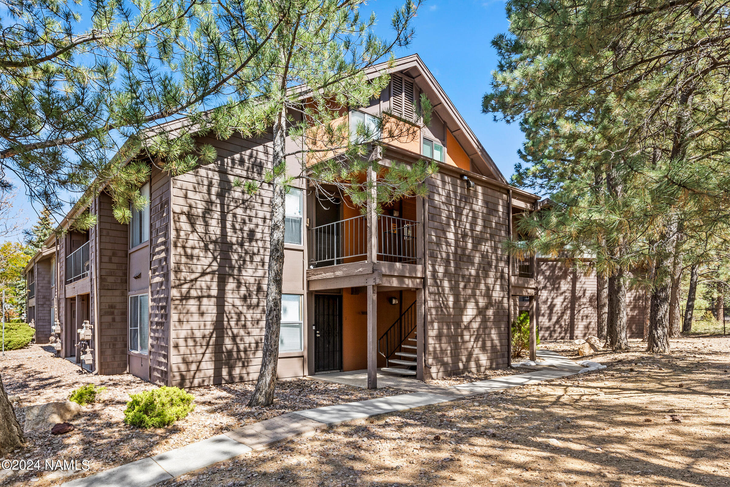 1200 South Riordan Ranch Street, Unit 2 Flagstaff, AZ 86001 - Photo 18 of 20 Front
