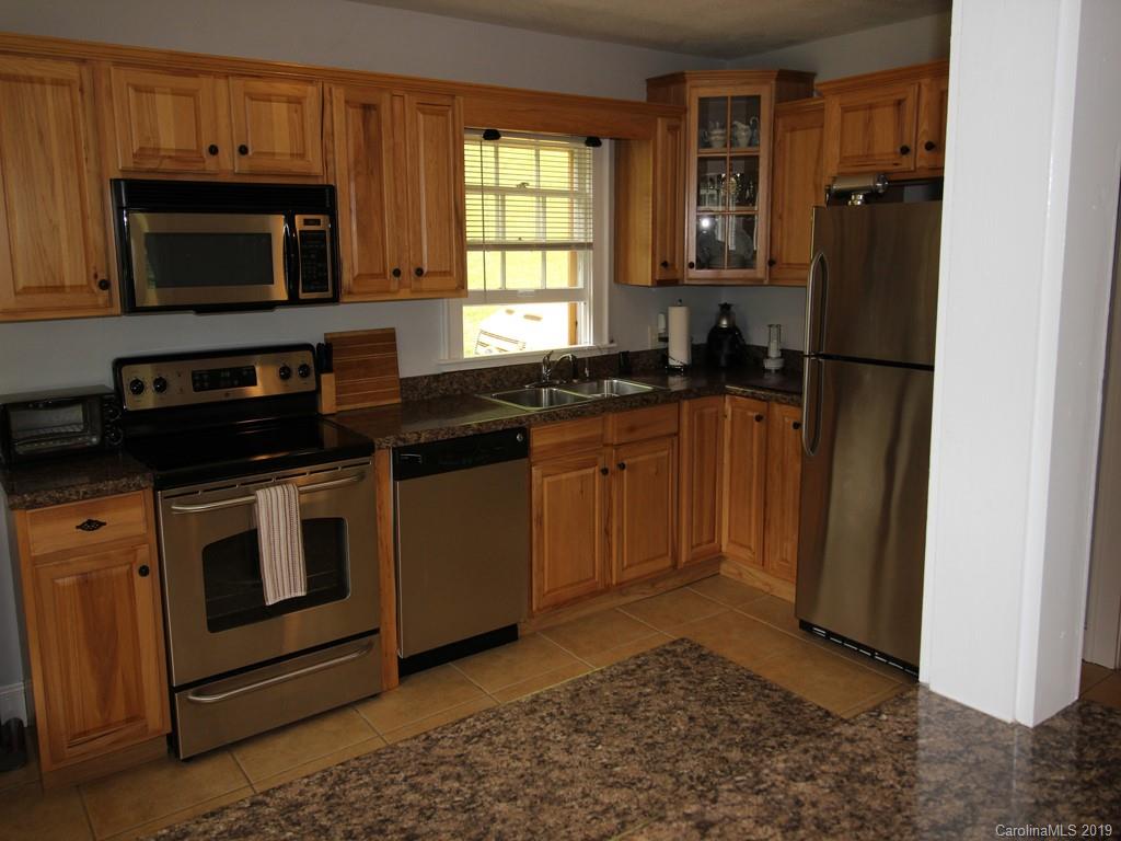 55 Mill Spring Road Burnsville, NC 28714 - Photo 6 of 25