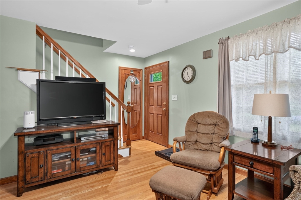 77 Ridge Road Marlborough, MA 01752 - Photo 8 of 21 Gallery Image 8