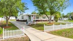 $310,000 | 111 Mark Avenue, Lady Lake, FL 32159